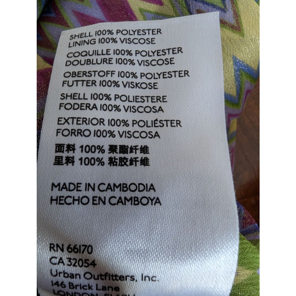 Urban Outfitters Long Sleeve Wrap Crop Top Women's Size Medium Festival Boho EUC - Picture 6 of 8